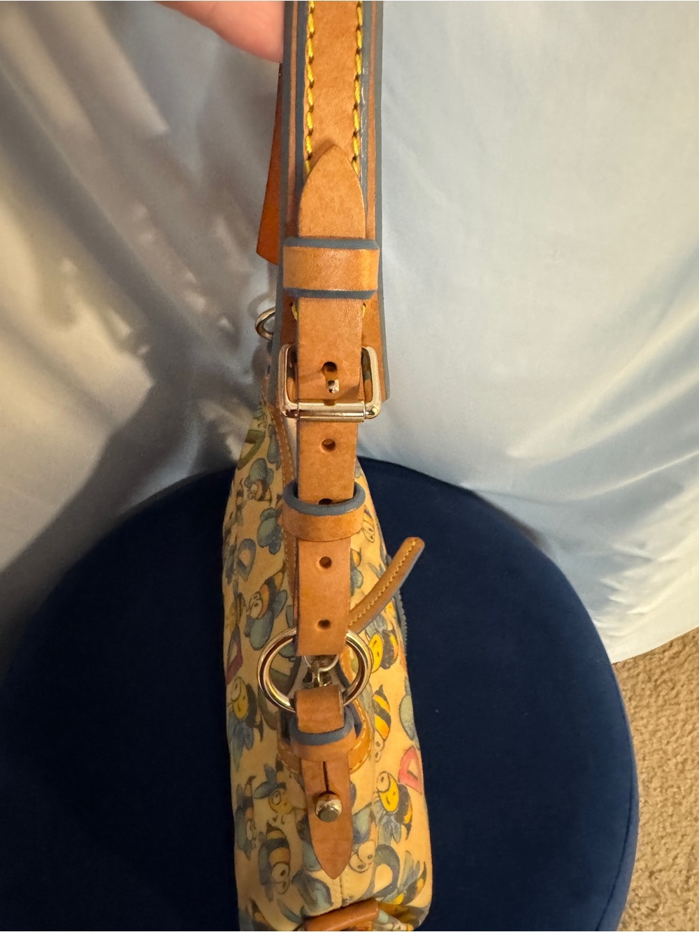 Dooney & Bourke Bumblebee Print Shoulder Bag Y2K Leather trim - Picture 13 of 15